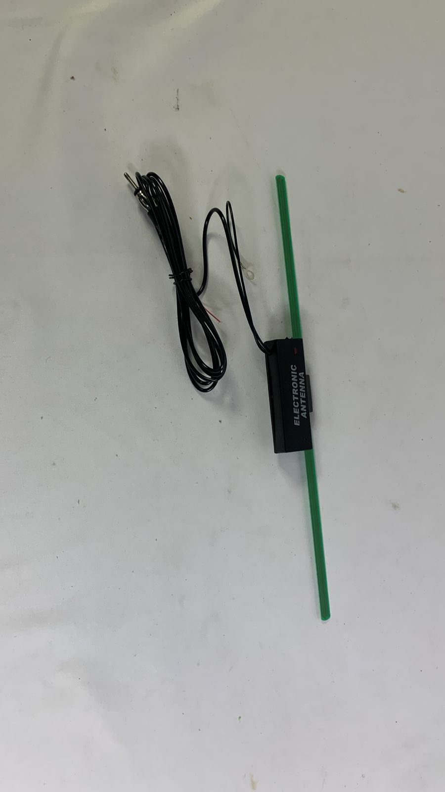 Electronic windscreen antenna