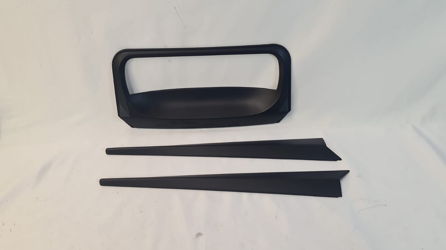 Isuzu dmax Tail gate cover with Arrow 2012 -2015