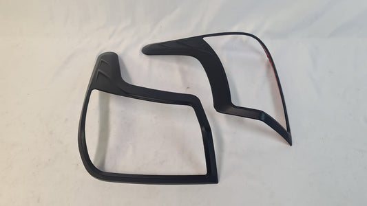 MITSUBISHI TRITON Taillight TRIMS 2015+