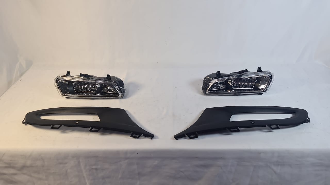 VW POLO FOG LIGHTS WITH BRACKETS 2010