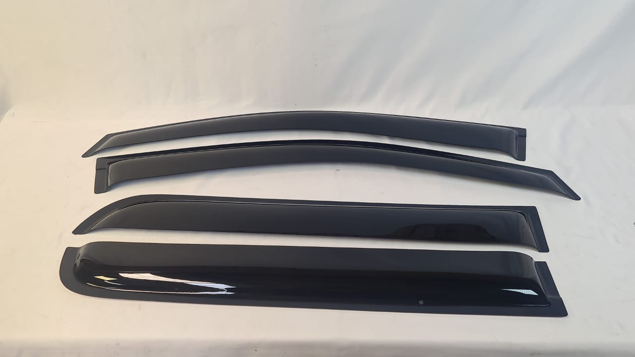 Nissan Navara Windshield 4pcs 2016
