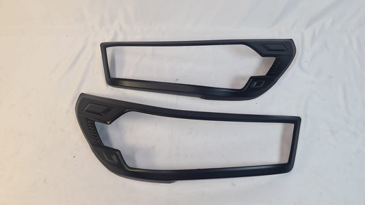 TOYOTA HILUX ROCCO TAIL LIGHT TRIM 4x4 2020+